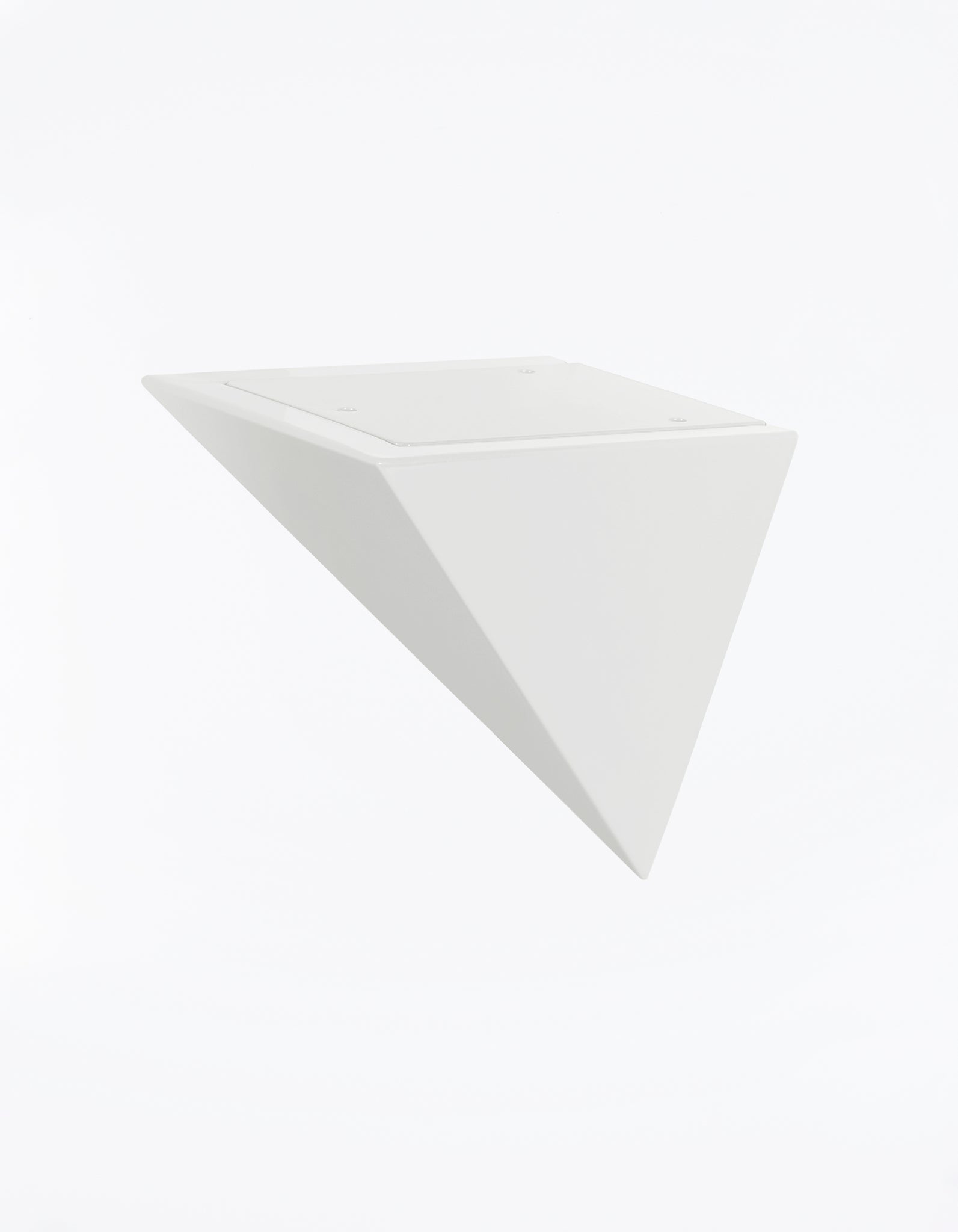 Pyramid Bracket in White